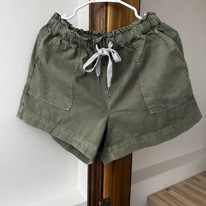 Aerie Sage Green Women's Cargo Shorts